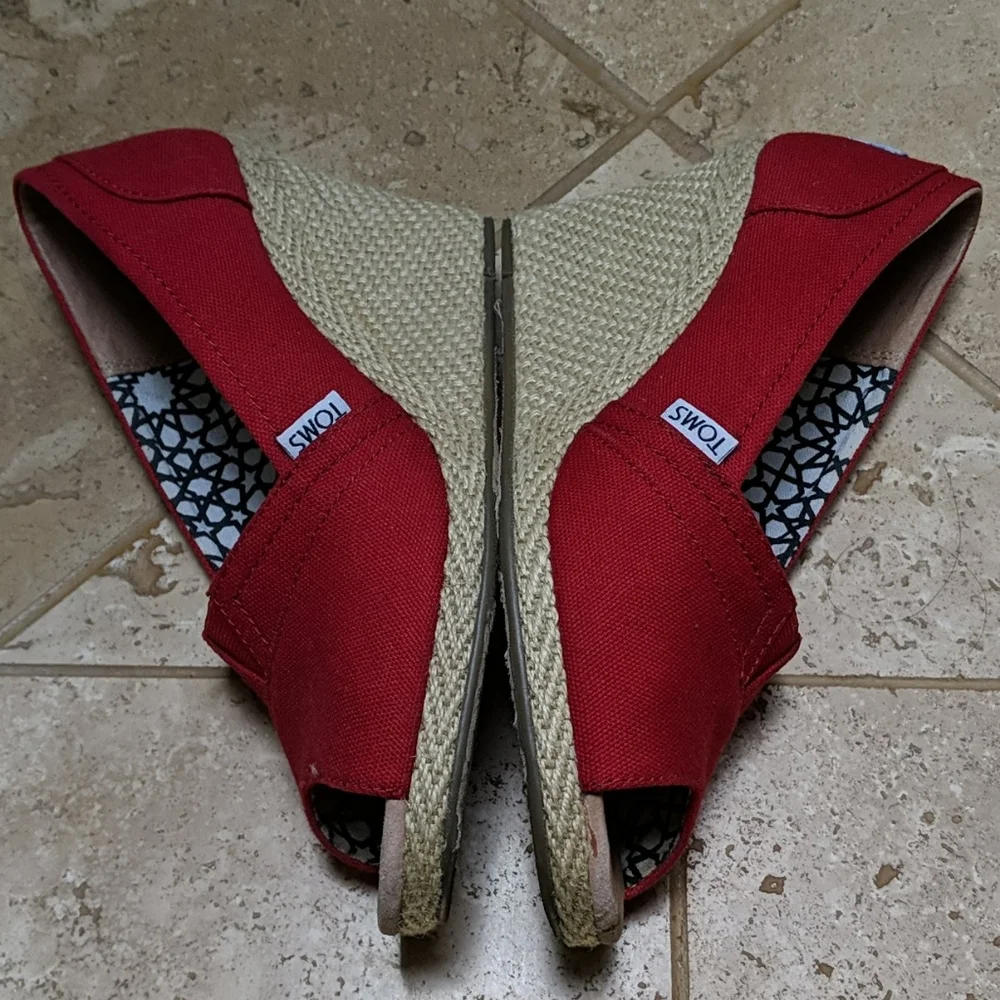 Tom's Red Canvas Wedge
